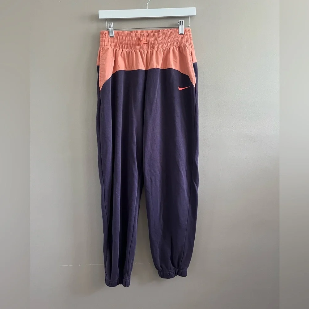 Nike Sportswear Icon Clash Women’s‎ Joggers Purple Pink Sweat Pants